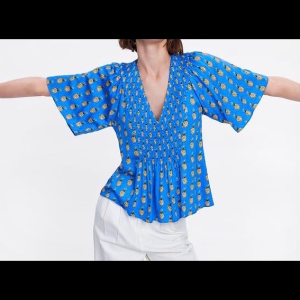 NWT Zara Blue Pineapple Print Top Small